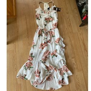 Brand new with tags White floral high low dress XL